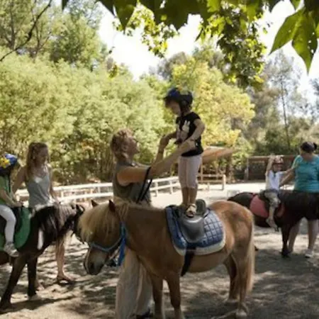 Апартаменты Cap Esterel Village : 4 Pers Au Calme Climatise F5 Сен-Рафаэль