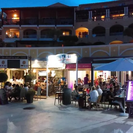 Cap Esterel Village : 4 Pers Au Calme Climatise F5 *