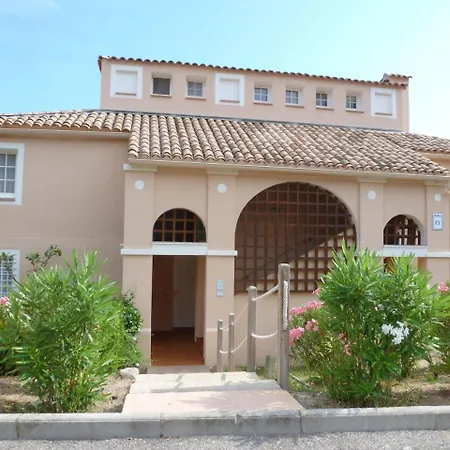 Апартаменты Cap Esterel Village : 4 Pers Au Calme Climatise F5 Сен-Рафаэль